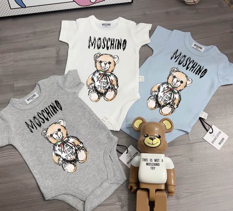 Moschino sz59 66 73 80 85 90 06